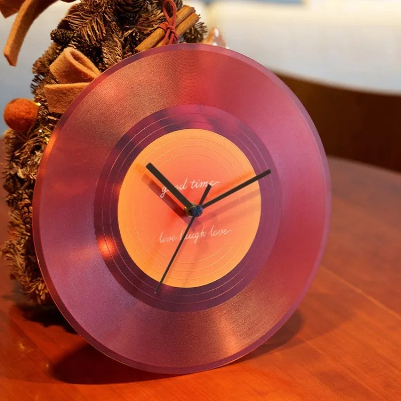 Orologi in vinile colorato tra - Luxury Watch Photo recensione e prezzo