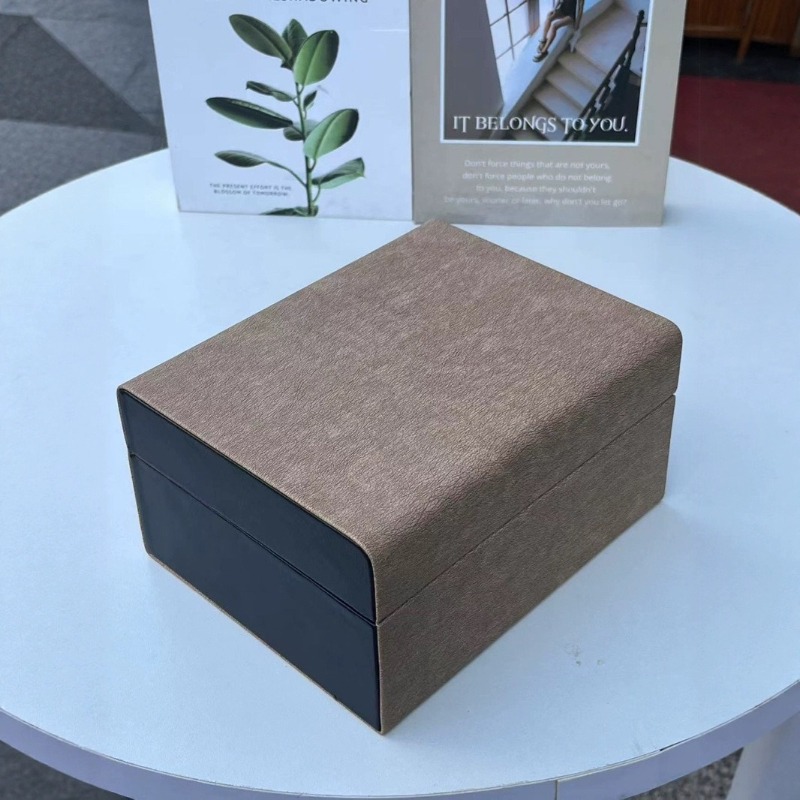 Scatola per orologi di lusso C - Luxury Watch Collection Box recensione e prezzo