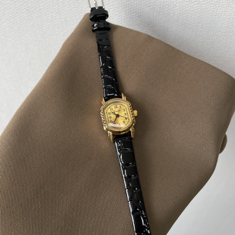 Orologio al quarzo da donna ov - Luxury Watch Gold And Black recensione e prezzo