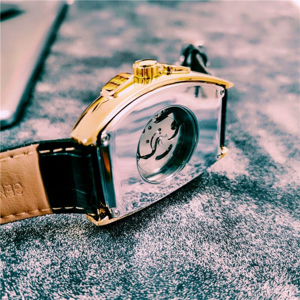 Nuovo orologio meccanico da uo - Luxury Watch Value recensione e prezzo