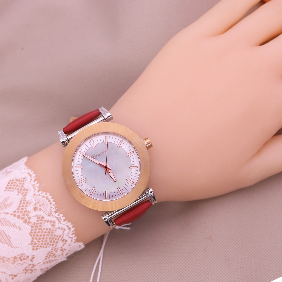 VENDITA!!! Sconto di Cristallo - Luxury Watch Discount recensione e prezzo