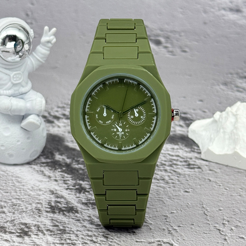 Orologio di Marca Famosa con Q - Luxury Watch Investment recensione e prezzo